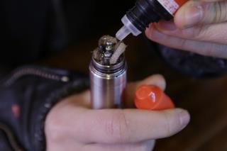 Vaping Helps Smokers Quit Better Than Gum, Patches
