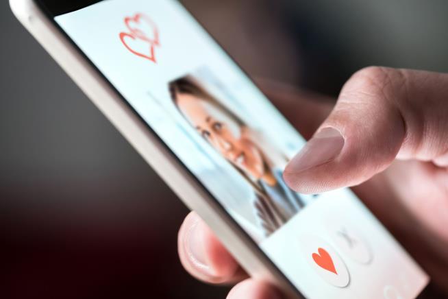 Looking for Love Online? Hold Onto Your Wallet