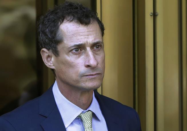 Anthony Weiner Gets Out of Jail
