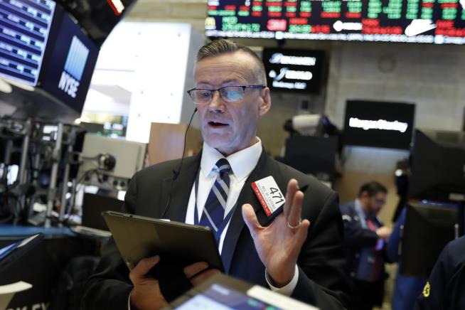 Stocks Extend Gains Into 4th Week