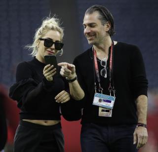 Lady Gaga Splits With Another Fiance
