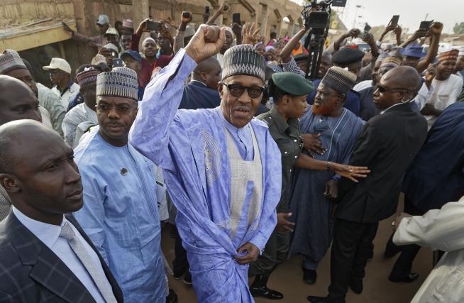 Explosions, Delays Mark Nigerian Election