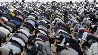 New Zealand Falls Silent for Muslim Call to Prayer