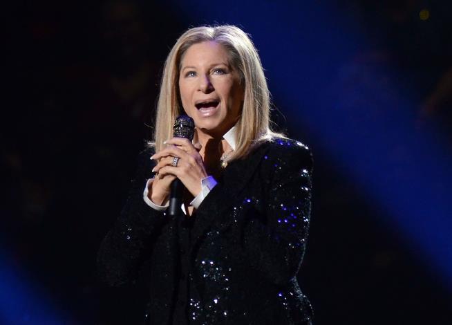Barbra Streisand on MJ's Alleged Victims: 'It Didn't Kill Them'