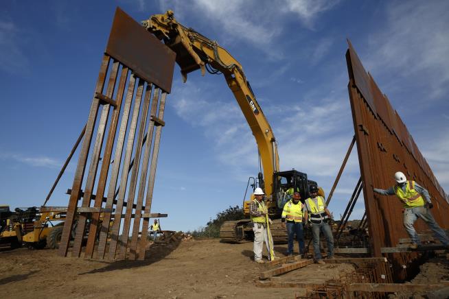 Pentagon Authorizes $1B Border Wall Transfer