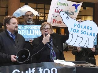 Judge Restores Old Ban on Oil Drilling