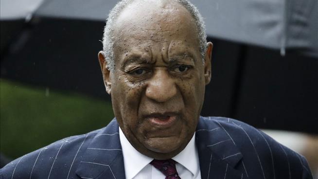Cosby Wants to Be Released on Bail, Rips Into Judge
