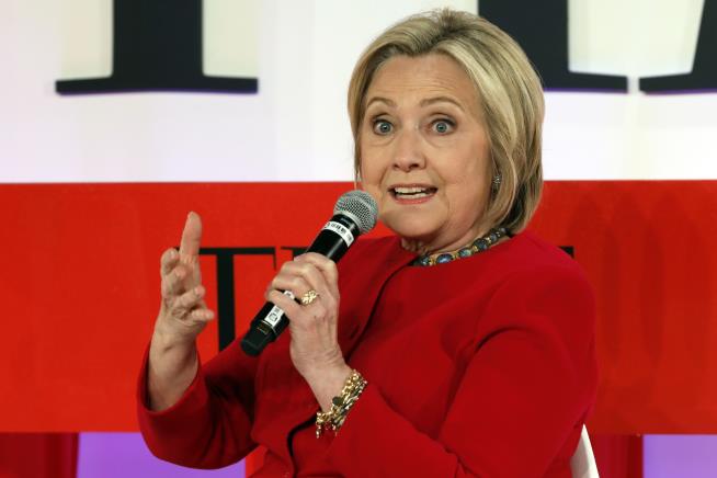 Hillary Clinton Lays Out Road Map on Mueller Report
