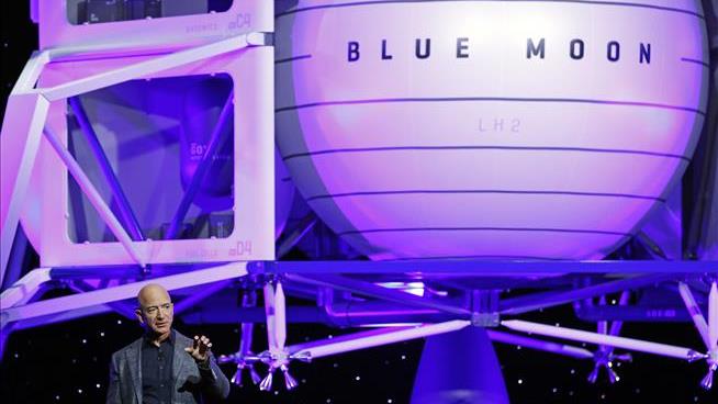 Musk Mocks Bezos' Moon Lander