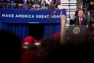 3 Radio Stations Airing Trump Speeches Hourly—Till 2020