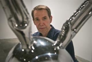 Koons Reclaims Title of Most Expensive Living Artist