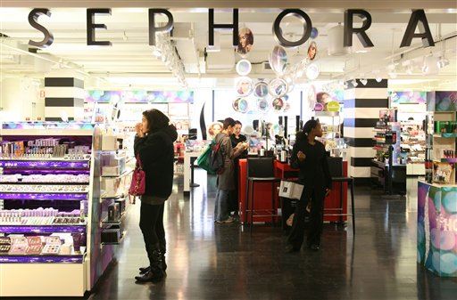Sephora Stores to Close for One Day After Singer's Tweet