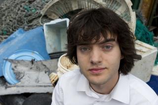 24-Year-Old Relaunches Device to Trap Ocean Plastic