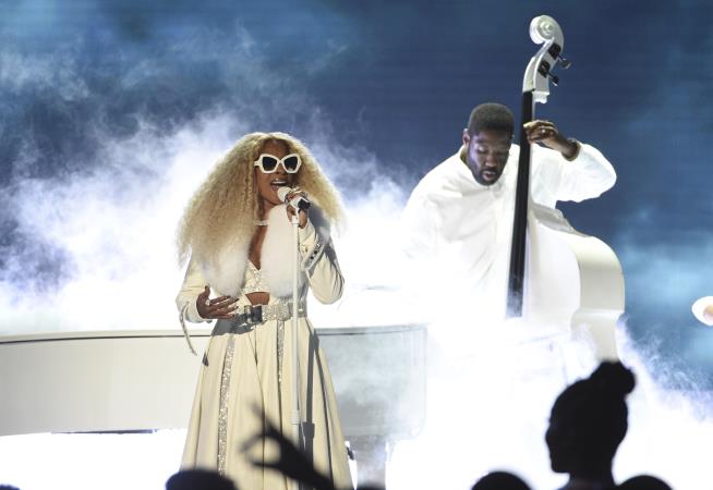 Nipsey Hussle, Mary Blige Honored at BET Awards