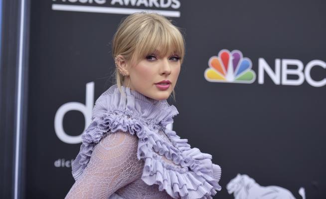 Taylor Swift Blasts Sale of Her Catalog to 'Manipulative' Mogul