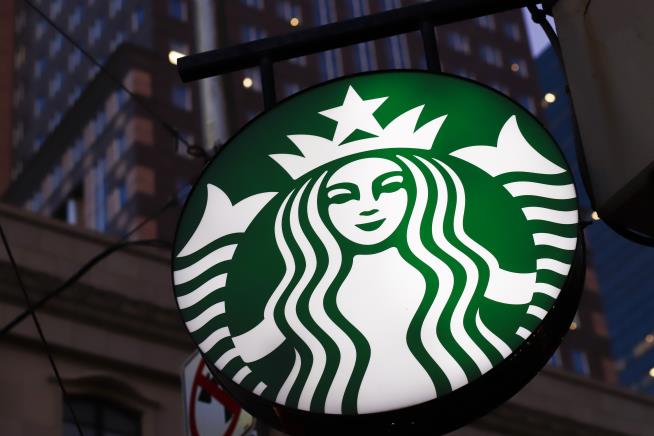 After Cops Asked to Leave, #DumpStarbucks Ensues