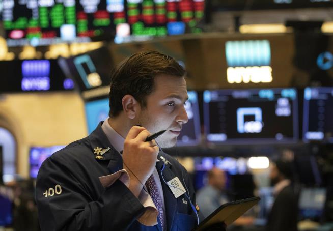 Dow Cracks 27K for First Time