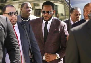 Before His Hearing, R. Kelly Couldn't Be Found
