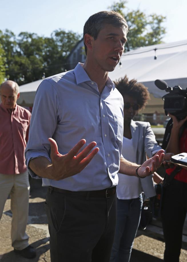 O'Rourke Campaign Sells 'F-ed Up' T-Shirts After Mass Shooting