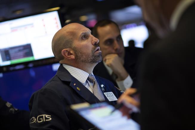 Stocks End Bumpy Quarter With a Gain