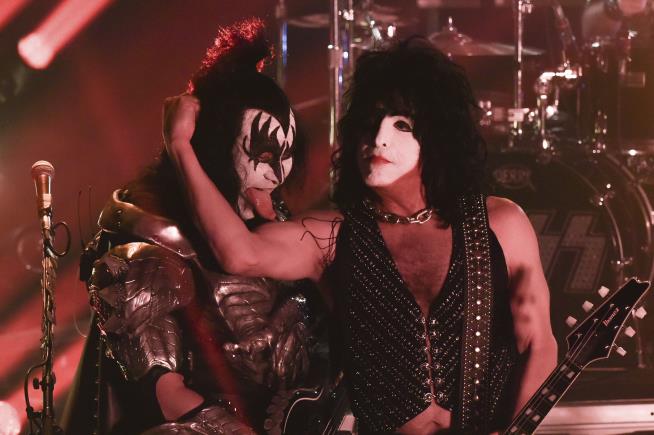 Upcoming Kiss Concert Is for Fans—and Sharks
