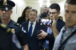 Texts Suggest Ukraine Had to Launch Probe to Get Meeting