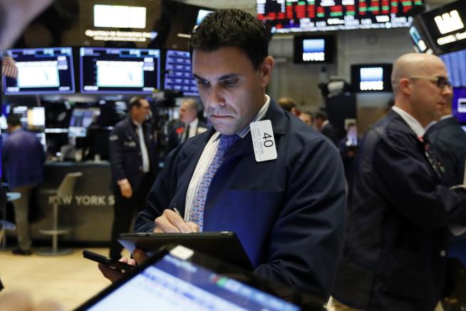 US Stocks Notch First Gain of Week