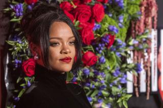 Rihanna: I Turned Down Super Bowl for Kaepernick