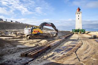 Moving Day for 1K-Ton Lighthouse: 'Many Things Can Go Wrong'