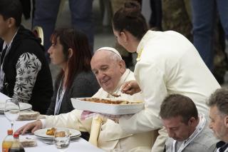 Vatican Sends Fraction of Donations to Poor