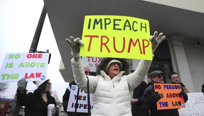 Centrist Democrats Ready to Impeach Trump