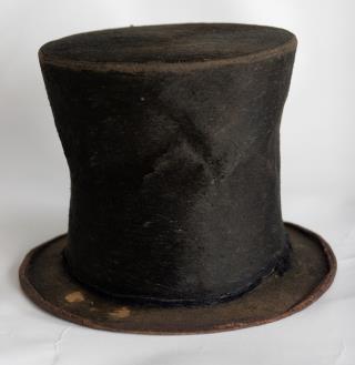 Study Has Bad News About Lincoln Museum's Famous Hat