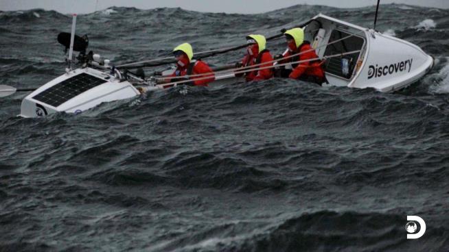 6 Men Cross World's Most Perilous Passage in Rowboat