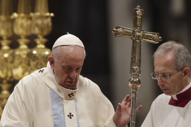 With His Direct, Simple Apology, Pope Provides a Lesson