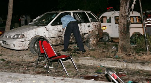 Suicide Bomber Slays 13 in Islamabad
