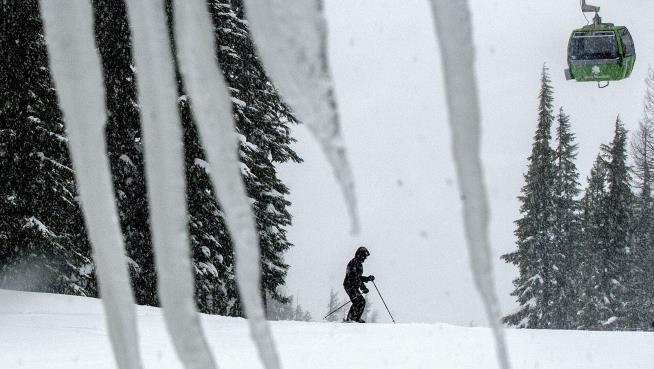 They Reopened the Slopes. Then Came the Avalanche