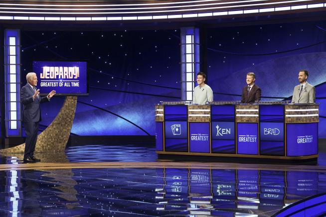 Jennings Takes Lead in Jeopardy! Tournament