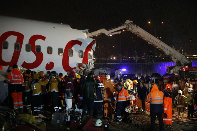 120 Hurt After Plane Skids Off Runway, Breaks Into Pieces