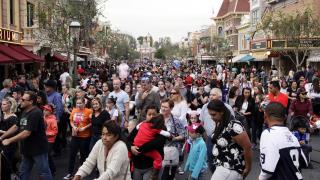 Disneyland Plans Rare Closure