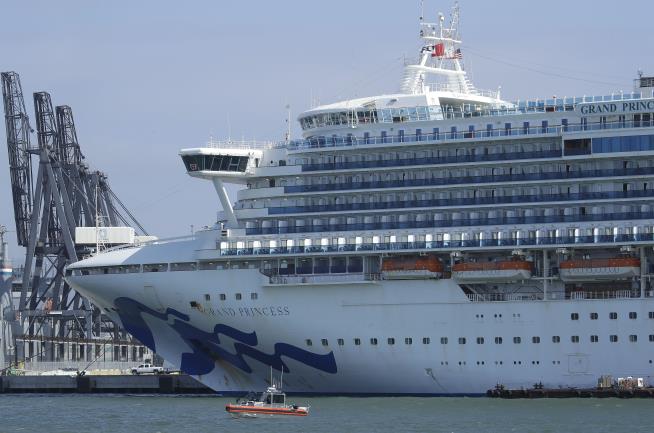 Major Cruise Lines Won't Qualify for Federal Bailout