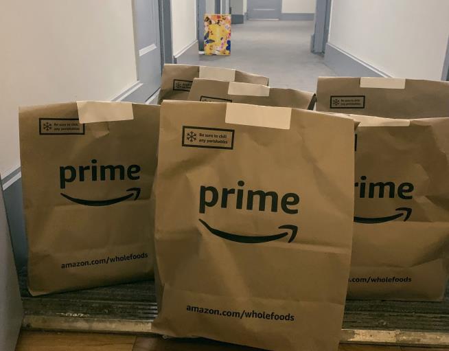 Amazon Pushes Pause on New Online Grocery Customers