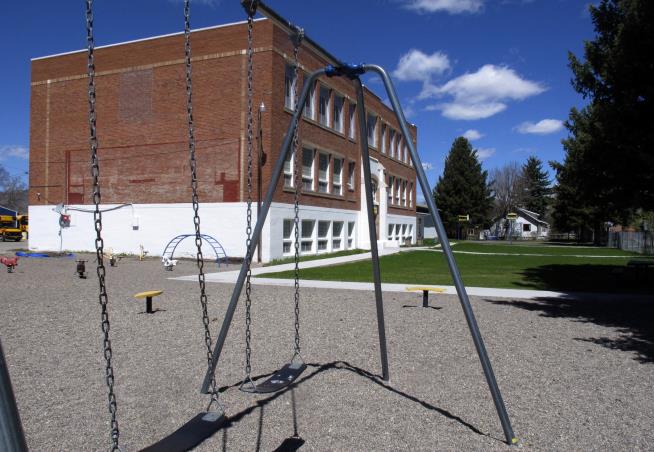 Small Montana School Will Reopen This Week