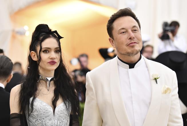 Musk, Grimes Seem to Disagree on How to Say Baby's Name