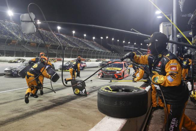 NASCAR Holds First Wednesday Race Since 1984