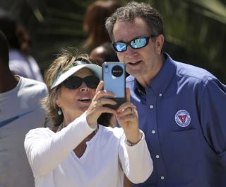 Virginia Governor Goes to the Beach Sans Mask, Takes Selfie