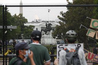 White House Adds Extra Fencing