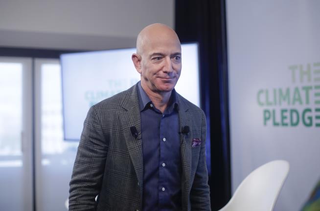 Bezos 'Happy to Lose' Customers Angered by Black Lives Matter