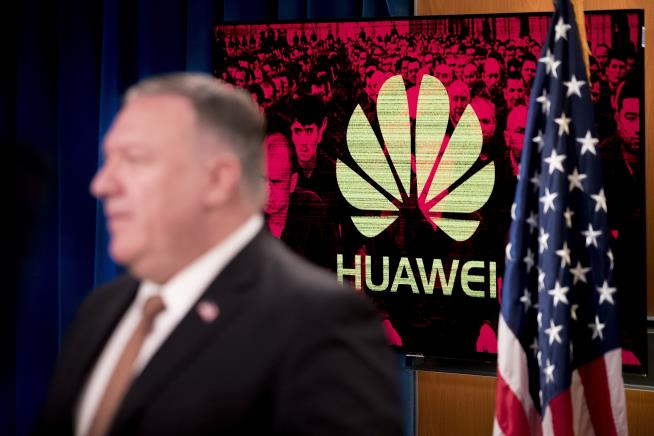 Pompeo: Huawei Aids in Human Rights Abuses