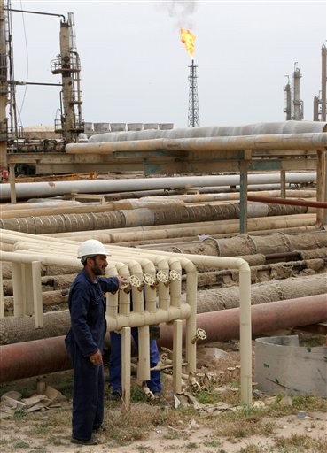 China Makes $3B Deal to Develop Iraqi Oil