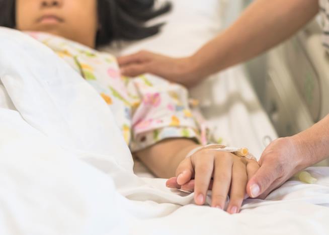 CDC Warns Parents About Paralyzing Illness Affecting Kids
